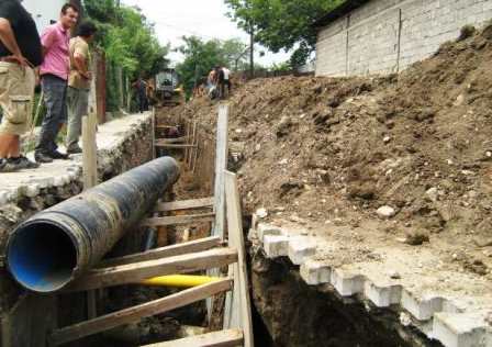 Firmoset marreveshja per ndertimin e 6 ujesjellesave ne Shqiperi